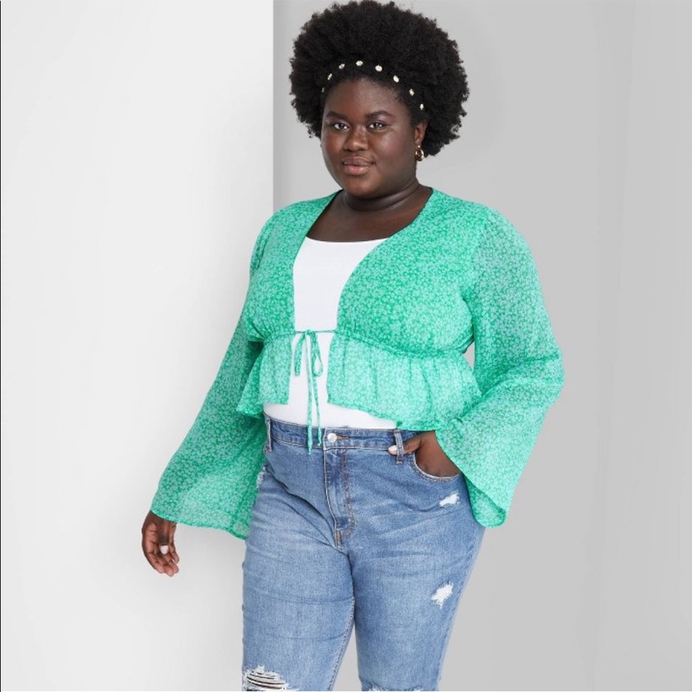 NWT Wild fable shrug/ tie-up top